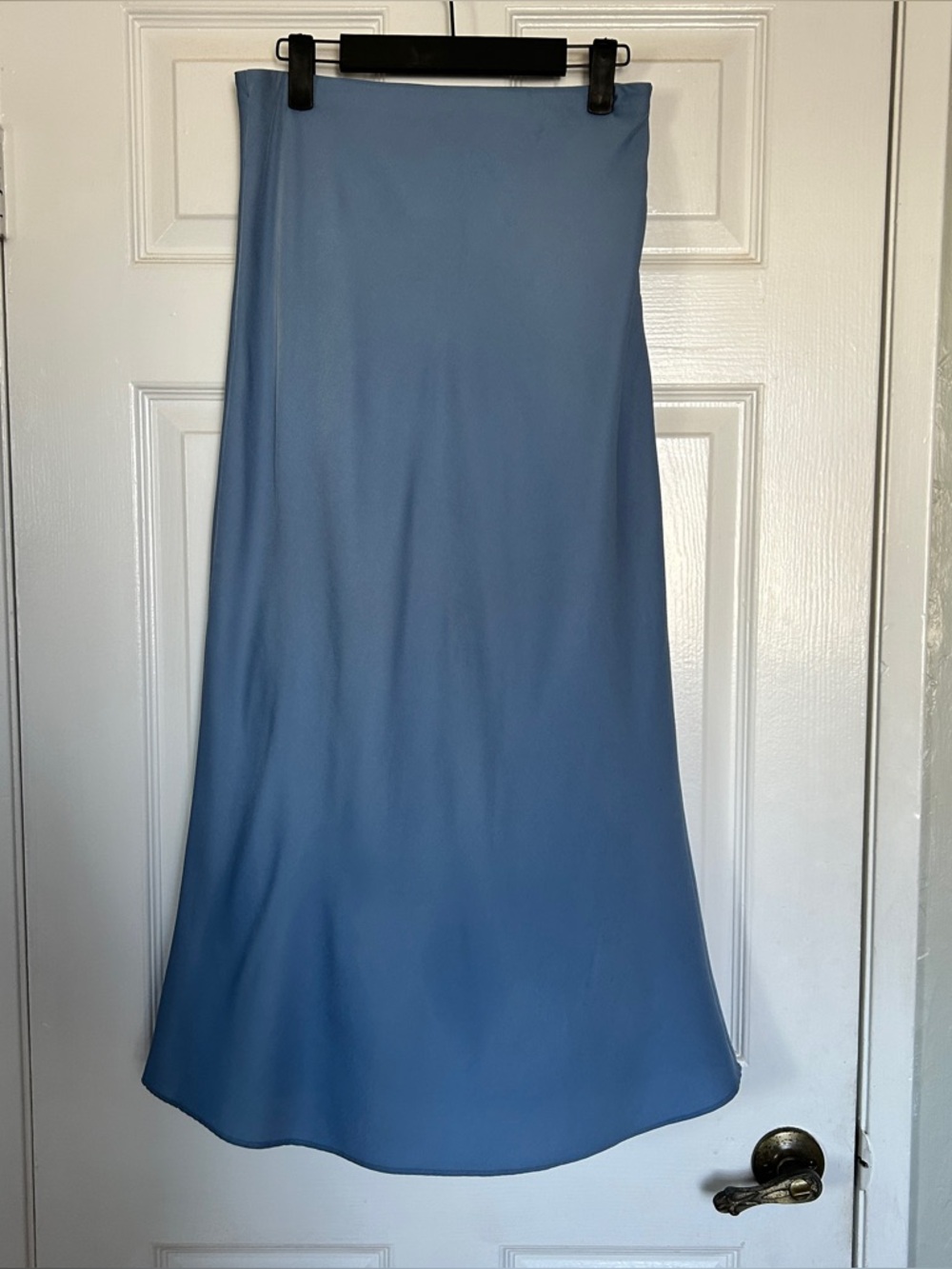 3/$20 Blue Midi Skirt M - Picture 7 of 10